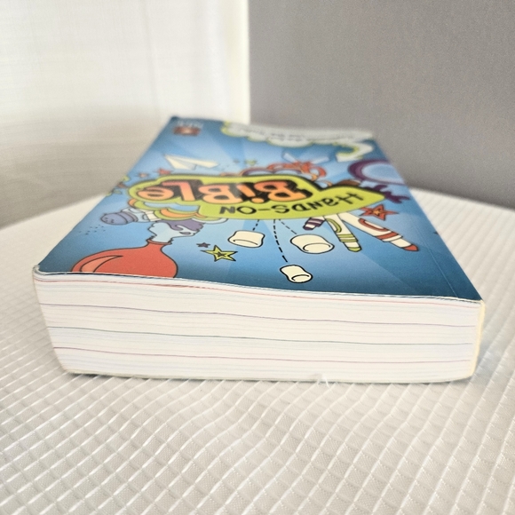 Hands On Bible NLT Timeline Facts Info 9 yrs + 2010 Tyndale House Publishers - Picture 4 of 10